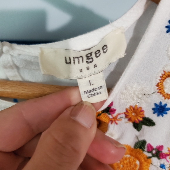 Umgee white Spanish embroidery dress - Picture 4 of 4